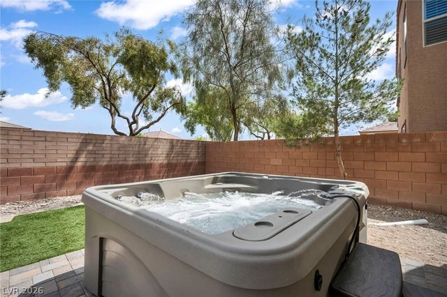 7630 Phoenix Peak Street, Las Vegas, NV 89166