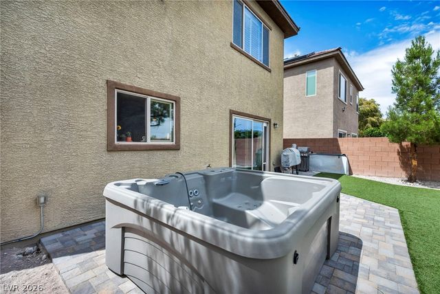 7630 Phoenix Peak Street, Las Vegas, NV 89166