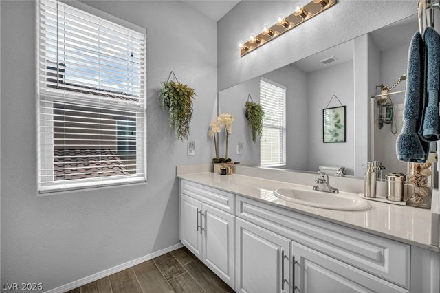 7630 Phoenix Peak Street, Las Vegas, NV 89166