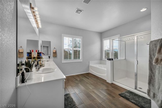 7630 Phoenix Peak Street, Las Vegas, NV 89166