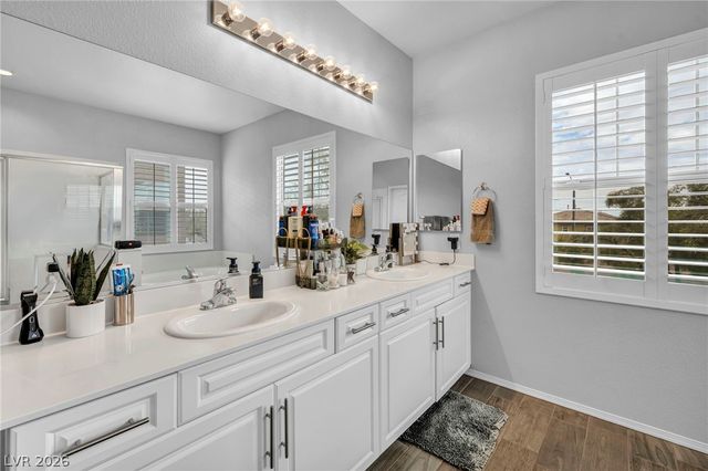 7630 Phoenix Peak Street, Las Vegas, NV 89166