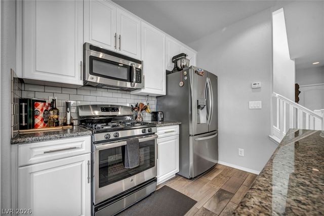 7630 Phoenix Peak Street, Las Vegas, NV 89166