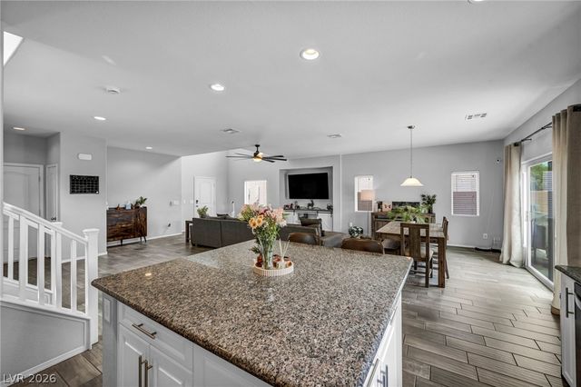 7630 Phoenix Peak Street, Las Vegas, NV 89166