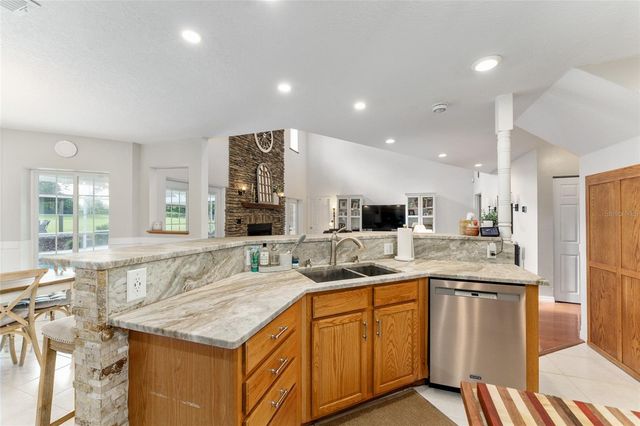 9095 SW 9TH TERRACE, Ocala, FL 34476