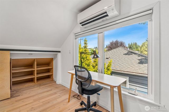 1705 N 82nd Street, Seattle, WA 98103