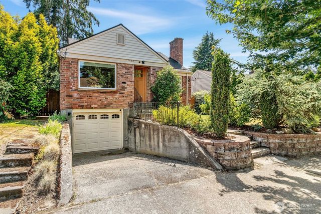 1705 N 82nd Street, Seattle, WA 98103