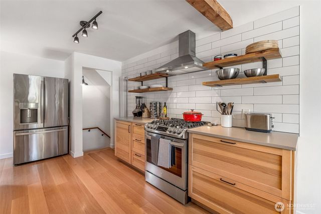 1705 N 82nd Street, Seattle, WA 98103