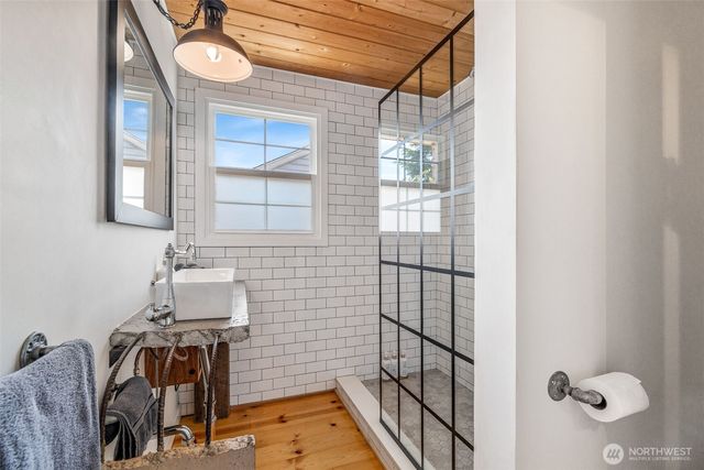 1705 N 82nd Street, Seattle, WA 98103