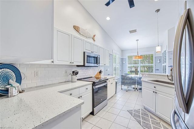 15131 Royal Windsor LN 2004, Fort Myers, FL 33919