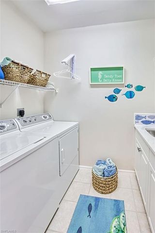 15131 Royal Windsor LN 2004, Fort Myers, FL 33919