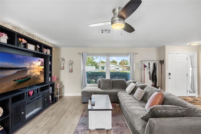 13454 HACIENDA DRIVE, Largo, FL 33774