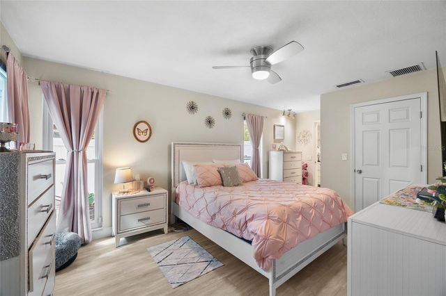 13454 HACIENDA DRIVE, Largo, FL 33774