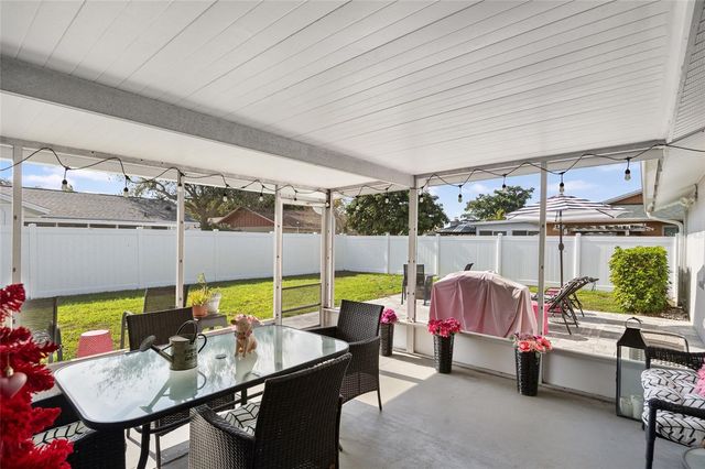 13454 HACIENDA DRIVE, Largo, FL 33774