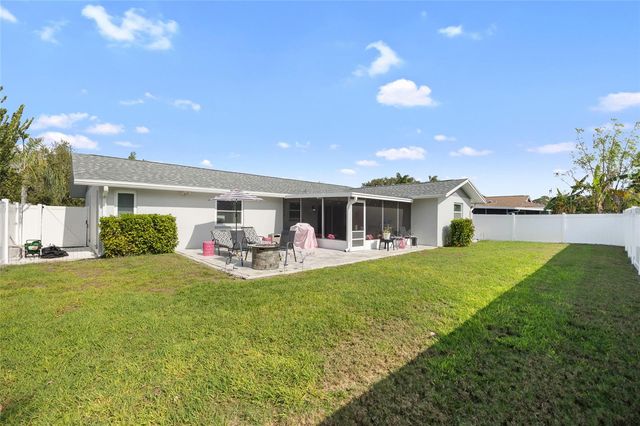 13454 HACIENDA DRIVE, Largo, FL 33774