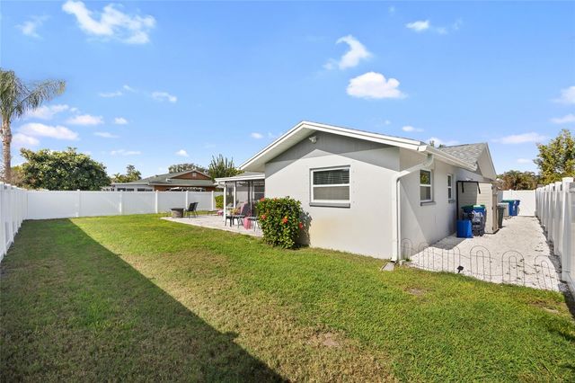 13454 HACIENDA DRIVE, Largo, FL 33774