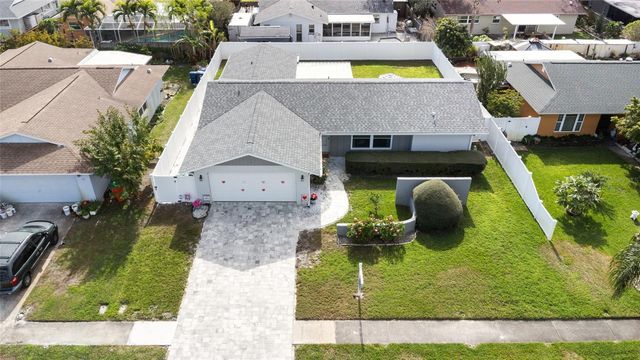 13454 HACIENDA DRIVE, Largo, FL 33774