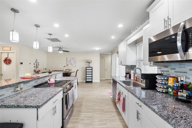 13454 HACIENDA DRIVE, Largo, FL 33774