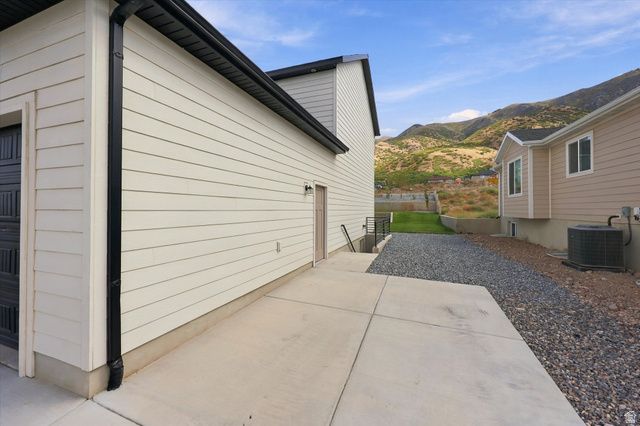 119 S 940 E, Santaquin, UT 84655