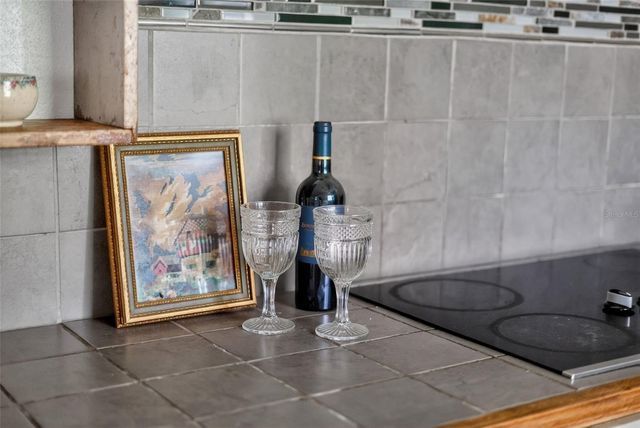 6338 BEECHWOOD AVENUE, Sarasota, FL 34231