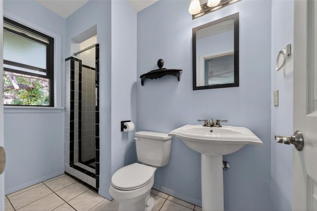 6338 BEECHWOOD AVENUE, Sarasota, FL 34231