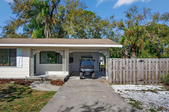 6338 BEECHWOOD AVENUE, Sarasota, FL 34231