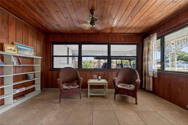 6338 BEECHWOOD AVENUE, Sarasota, FL 34231