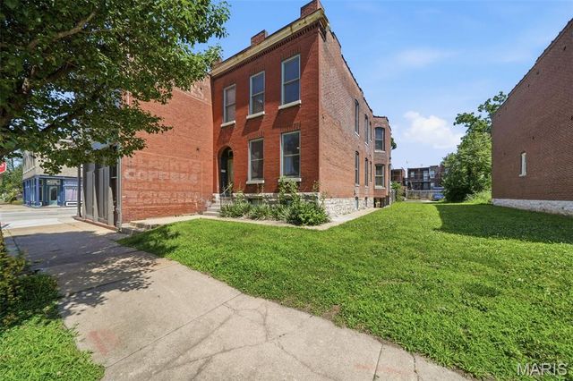 4249 Arco Avenue, St Louis, MO 63110