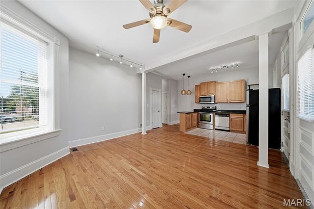 4249 Arco Avenue, St Louis, MO 63110