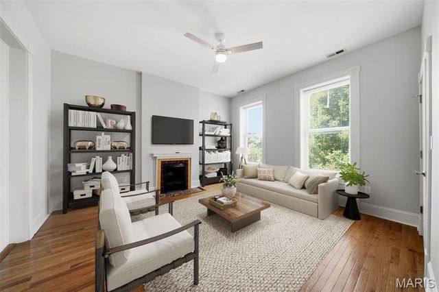 4249 Arco Avenue, St Louis, MO 63110