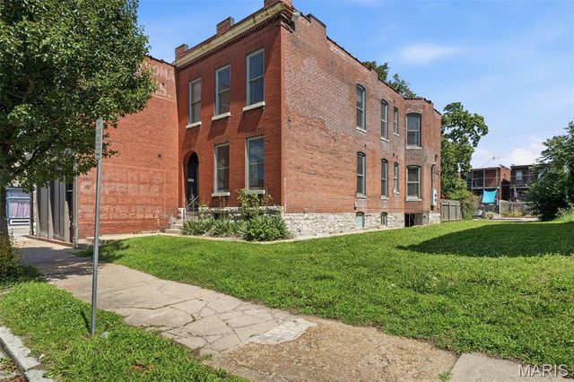 4249 Arco Avenue, St Louis, MO 63110