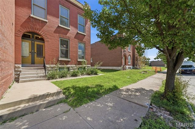 4249 Arco Avenue, St Louis, MO 63110