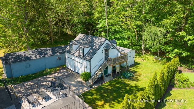 722 Lake Street, Saugatuck City, MI 49453