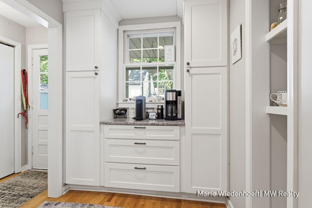 722 Lake Street, Saugatuck City, MI 49453