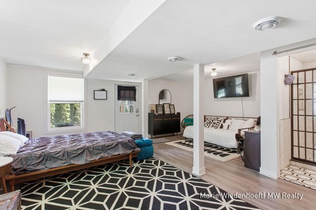 722 Lake Street, Saugatuck City, MI 49453