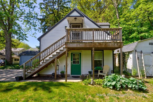 722 Lake Street, Saugatuck City, MI 49453