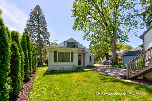 722 Lake Street, Saugatuck City, MI 49453