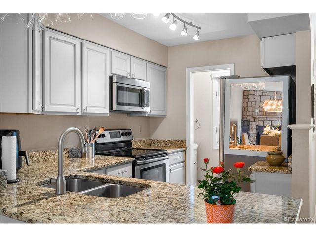 2793 E Nichols Cir, Littleton, CO 80122
