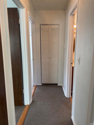 2612 Hawthorne Avenue, Evansville, IN 47714