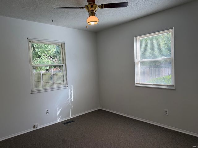 2612 Hawthorne Avenue, Evansville, IN 47714