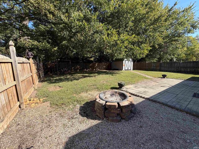 2612 Hawthorne Avenue, Evansville, IN 47714