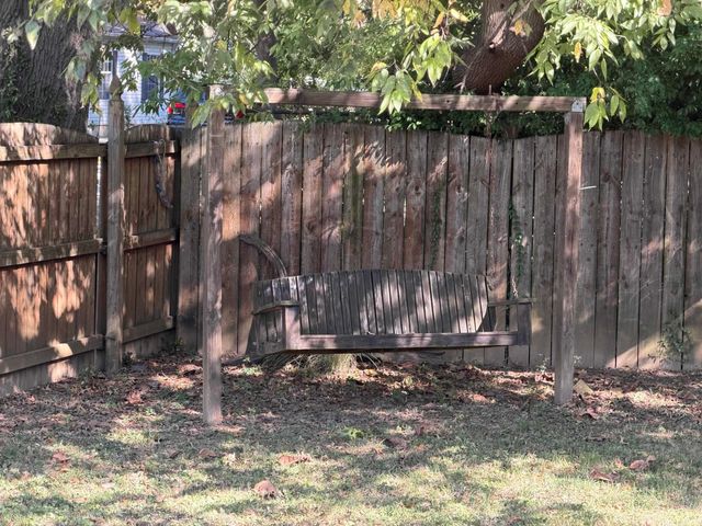 2612 Hawthorne Avenue, Evansville, IN 47714