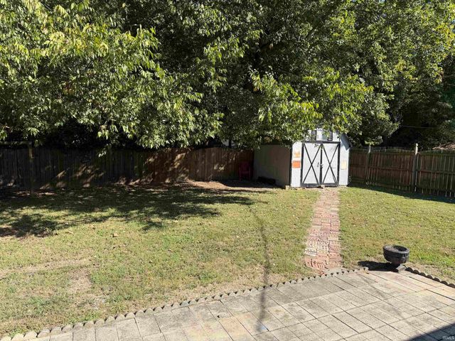 2612 Hawthorne Avenue, Evansville, IN 47714