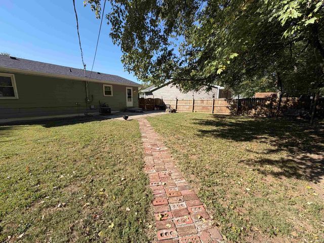2612 Hawthorne Avenue, Evansville, IN 47714