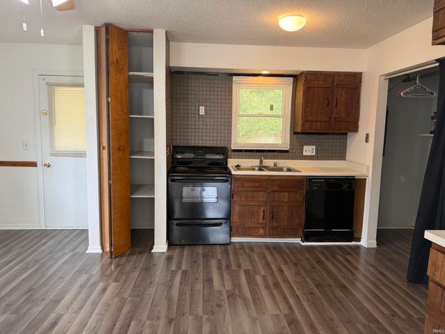 2612 Hawthorne Avenue, Evansville, IN 47714