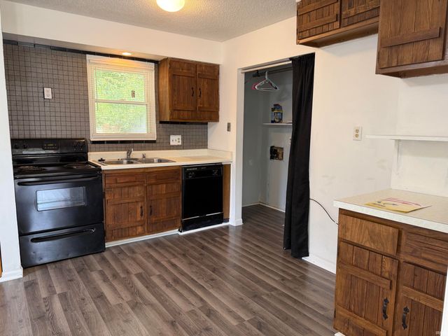 2612 Hawthorne Avenue, Evansville, IN 47714