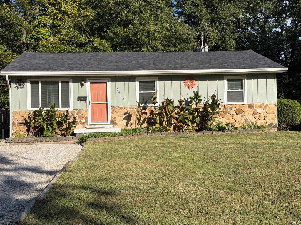 2612 Hawthorne Avenue, Evansville, IN 47714