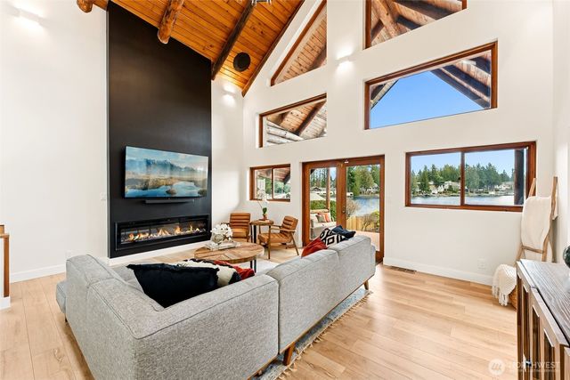 6358 S Island Drive E, Bonney Lake, WA 98391