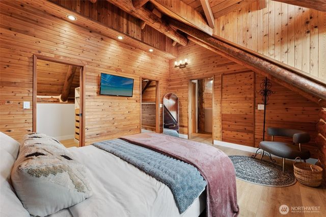 6358 S Island Drive E, Bonney Lake, WA 98391