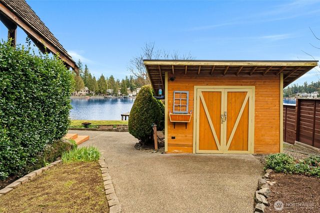 6358 S Island Drive E, Bonney Lake, WA 98391