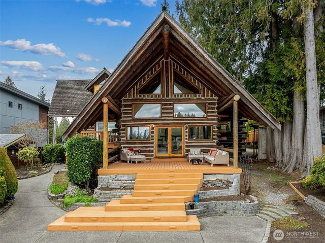 6358 S Island Drive E, Bonney Lake, WA 98391